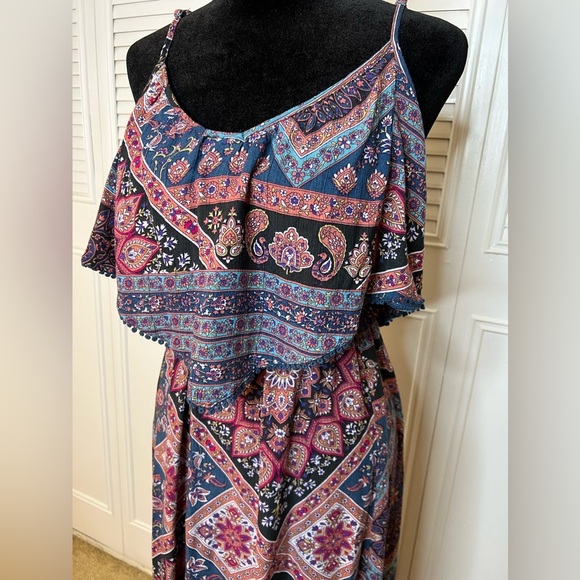 American Eagle boho spaghetti strap flowy maxi dress. Multi color. Small. EUC - Picture 6 of 8